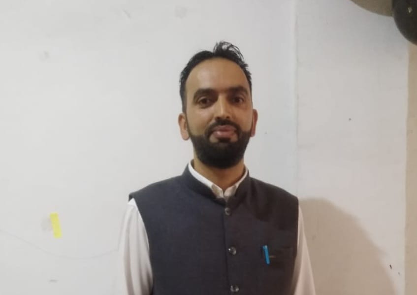 MR FAROOQ AHMAD TARRY